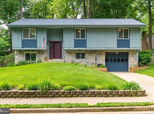 15774 Edgewood Dr, Dumfries, VA 22025