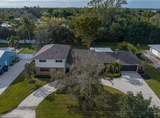 8511 Yorkshire Ln, Fort Myers, FL 33919