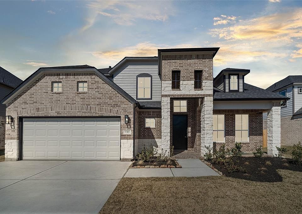 1st image of 2104 Golden Spruce Ln