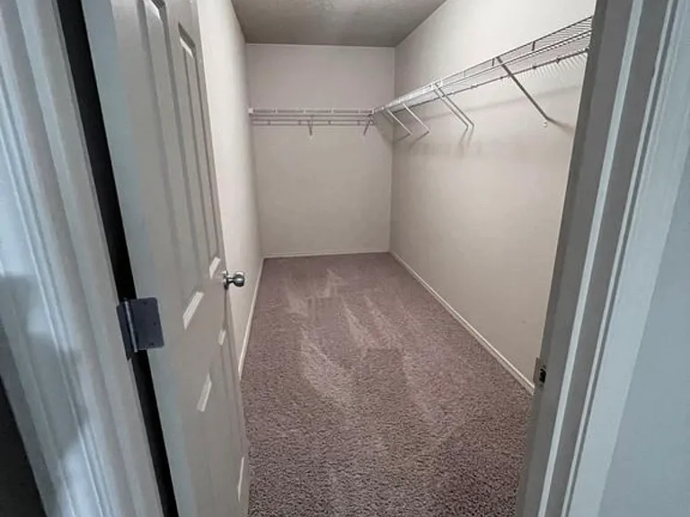 4303 NE 136th Ave — Photo 13
