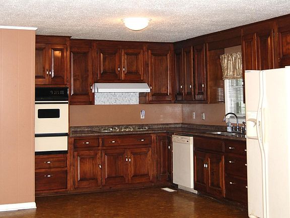 3rd image of 709 Brookvale Way