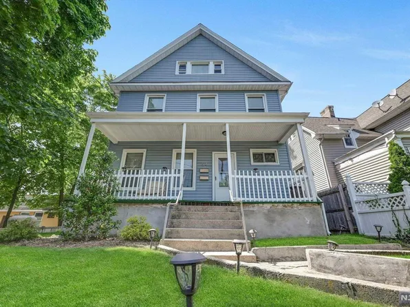 54 Cottage Pl, Englewood, NJ 07631