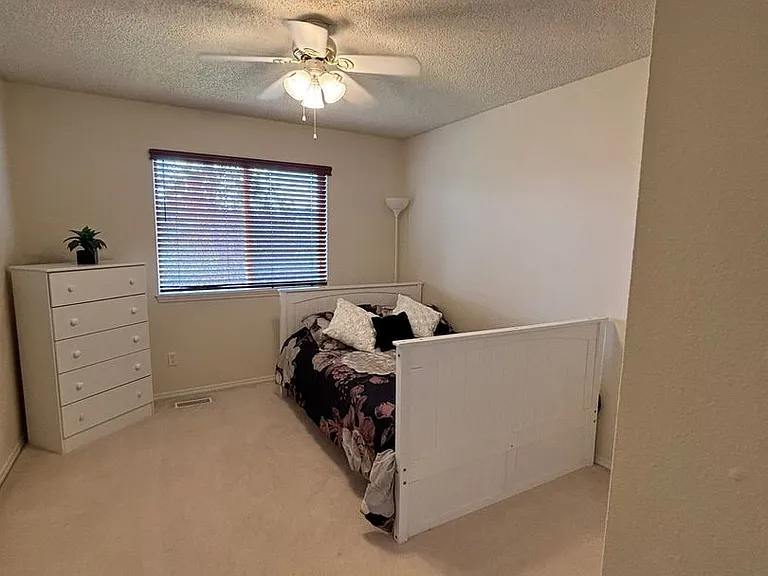 8950 Rochester Dr — Photo 20