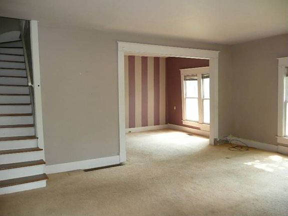 2nd image of 506 E Peoria St