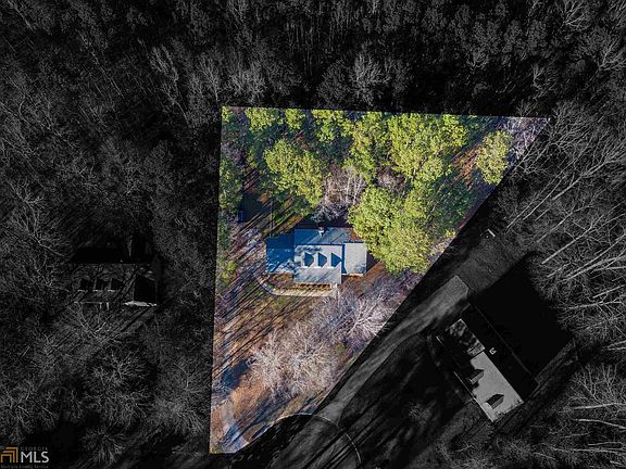3rd image of 505 N Oakland Cir