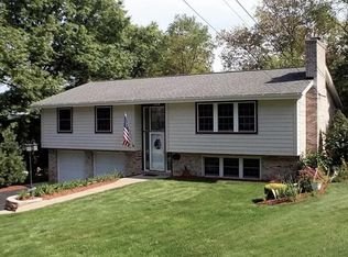 1364 Old Meadow Rd, Pittsburgh, PA 15241