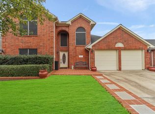 416 Spencer Lndg E, La Porte, TX 77571