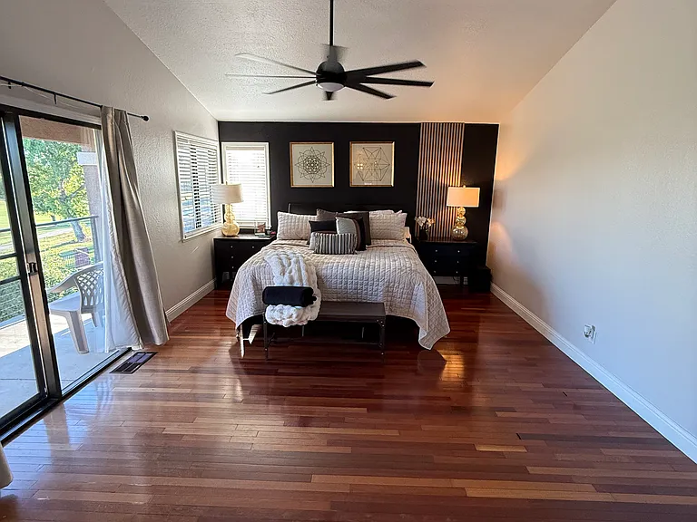5330 Edgeview Dr — Photo 4