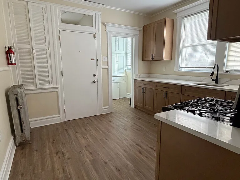 60 Vermont Ave #2 — Photo 12