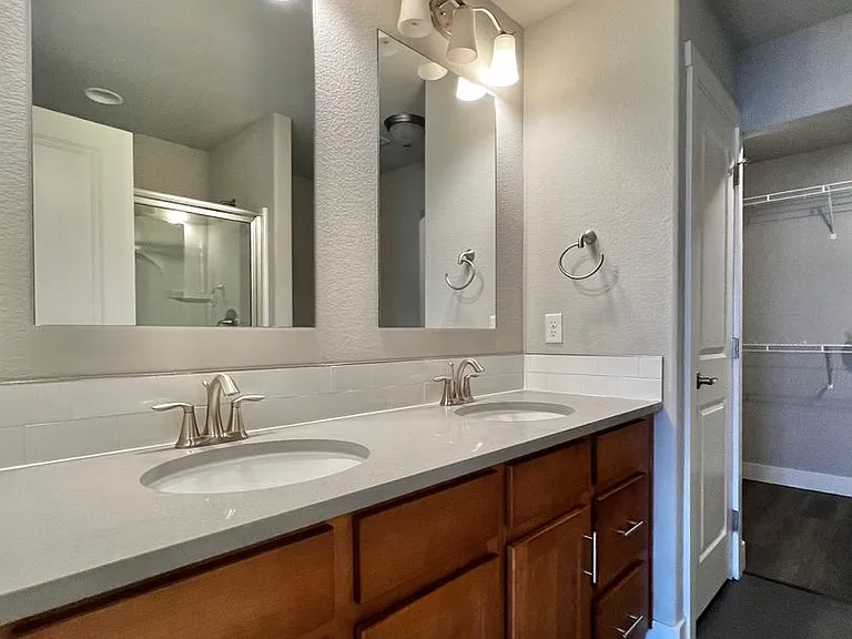 6460 Orchard Park Dr #2 — Photo 18