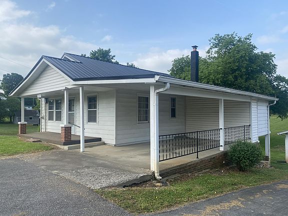 3rd image of 709 W Columbia Ave