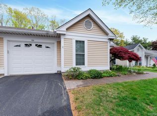 104 Glen Drive, Ridge, NY 11961