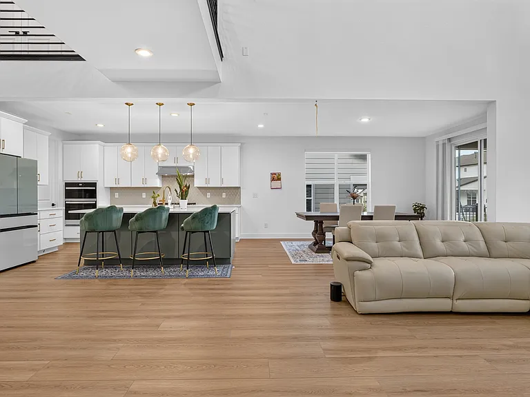 5868 Santa Cruz Point — Photo 16