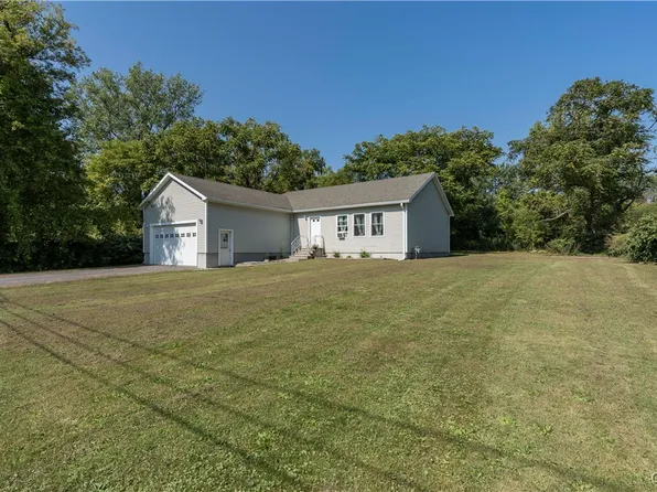 670 Hazelhurst Ave, Watertown, NY 13601