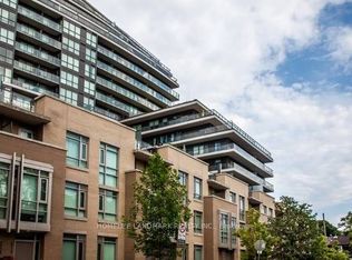 60 Berwick Ave #704, Toronto, ON M5P 0A3