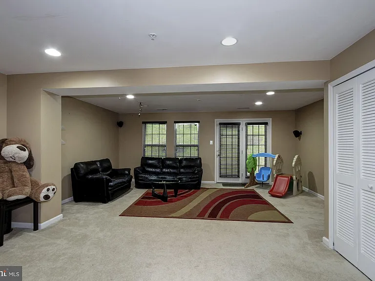 7055 Oak Grove Way #119 — Photo 5
