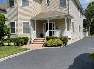 18 Brooklake Rd, Florham Park, NJ 07932