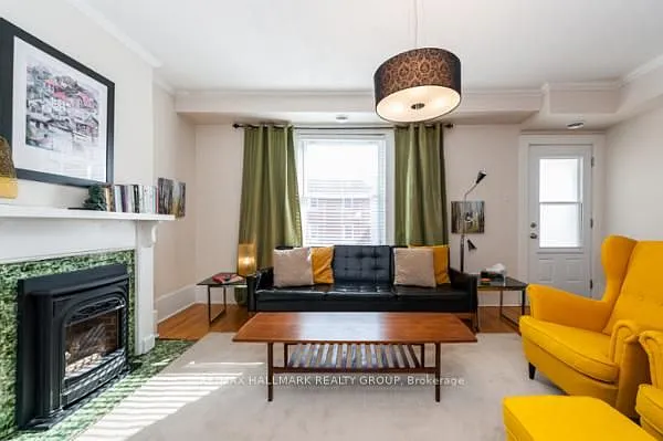 473 Clarence St E — Photo 3