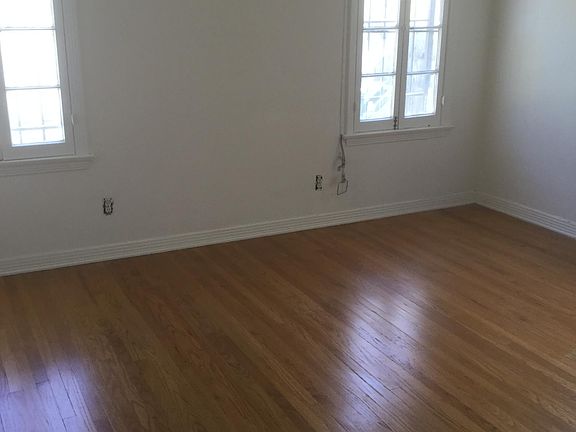 5th image of 458 N Curson Ave #104