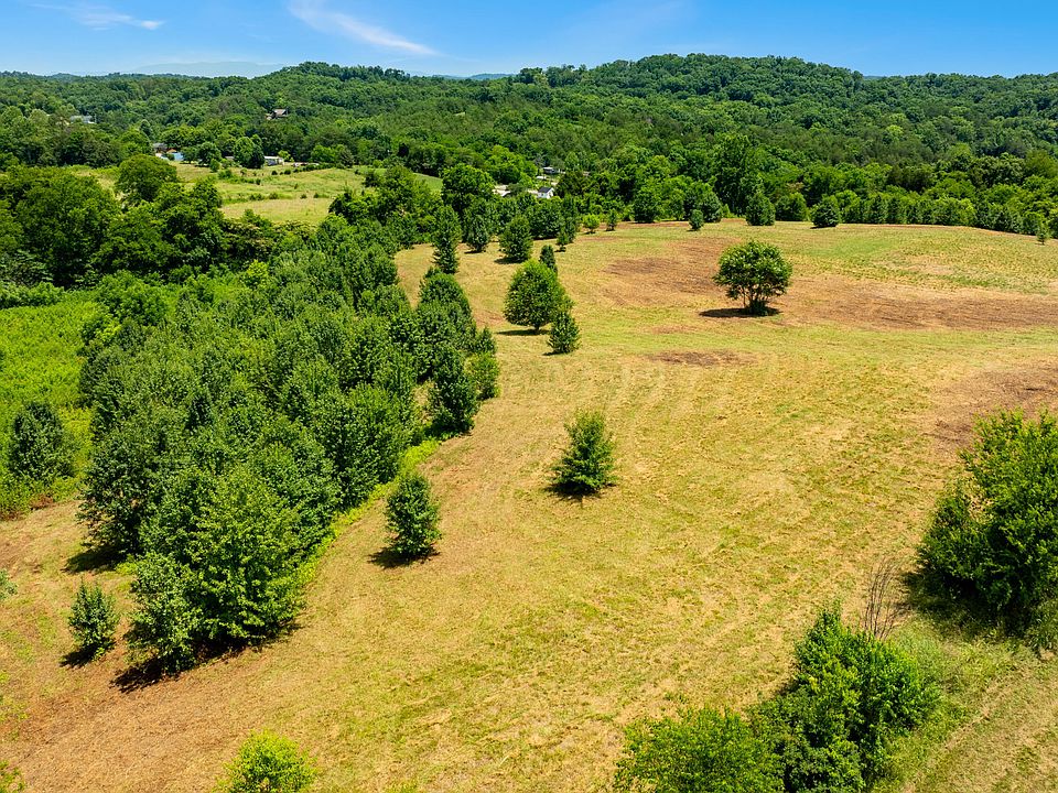 2nd image of LOT 6 Thorngrove Pike