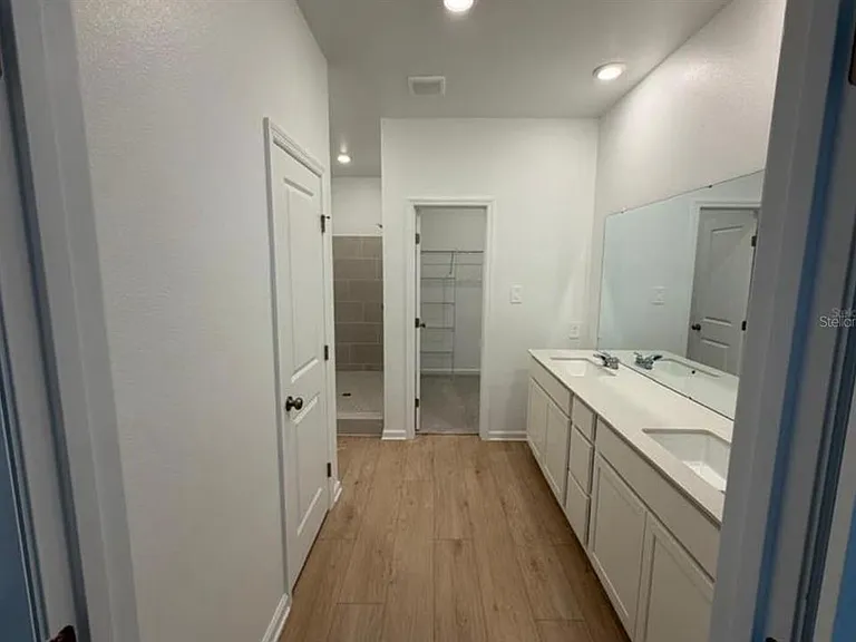1607 Loxley Trl — Photo 14