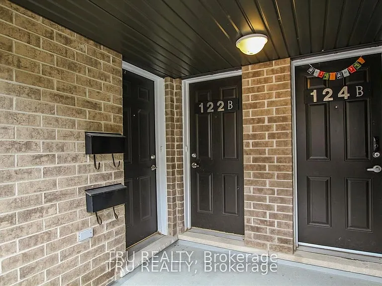 122 Lindenshade Dr #19 — Photo 4