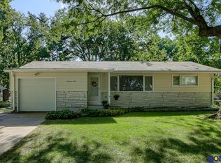 1940 E Manor Dr, Lincoln, NE 68506