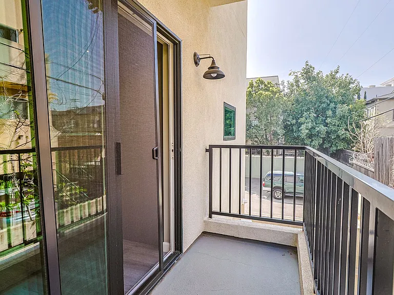 5261 Harmony Ave — Photo 44
