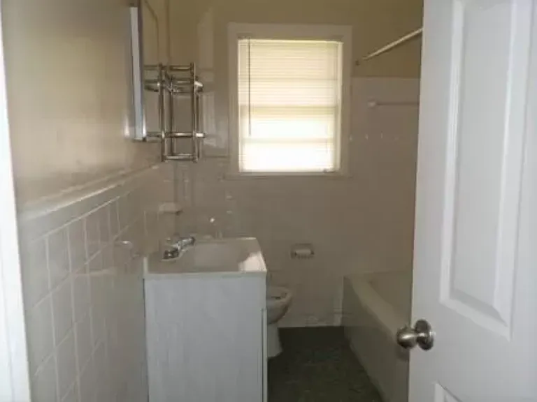 507 E Glenn Ave — Photo 3