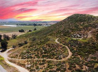 27277 Garbani Rd #B, Menifee, CA 92584