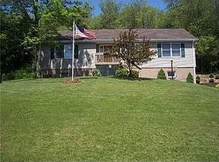 826 W 3rd St, Derry, PA 15627