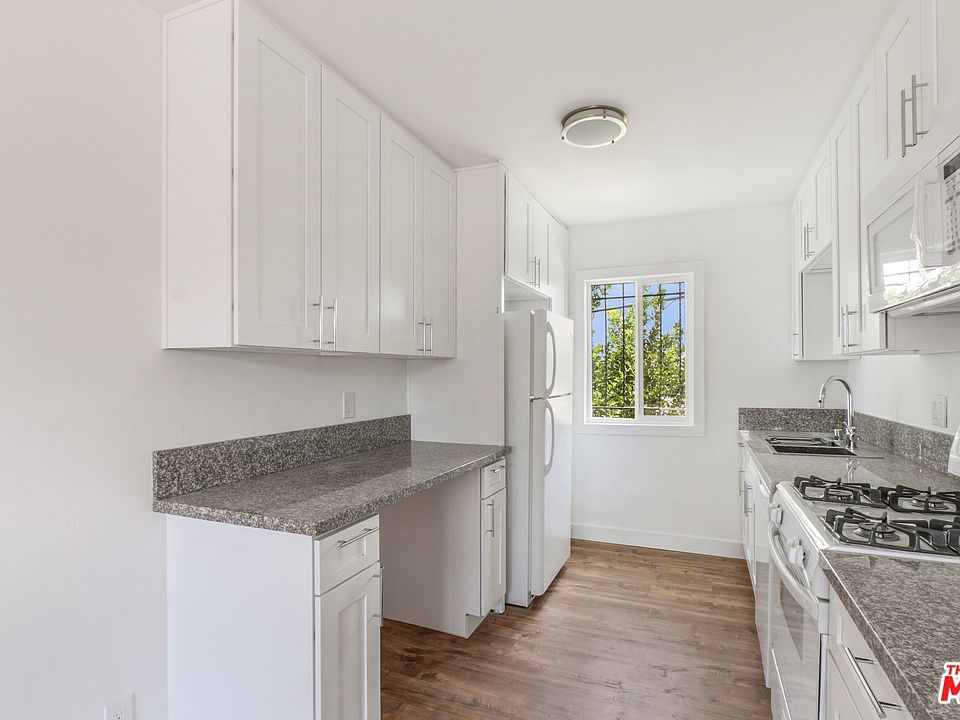 1st image of 1212 W 107th St APT 19