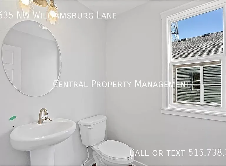635 NW Williamsburg Ln — Photo 14