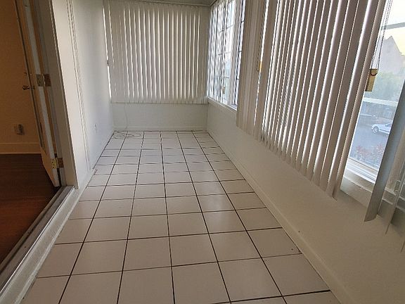 3rd image of 1324 S Bronson Ave