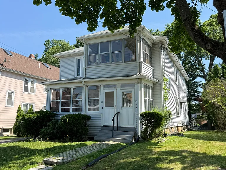 23 Gillette St — Photo 1