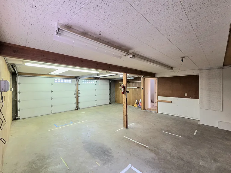 1616 Jefferson St — Photo 36