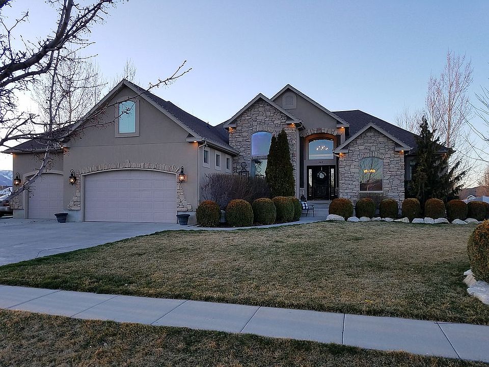 1st image of 347 E Davenport Dr
