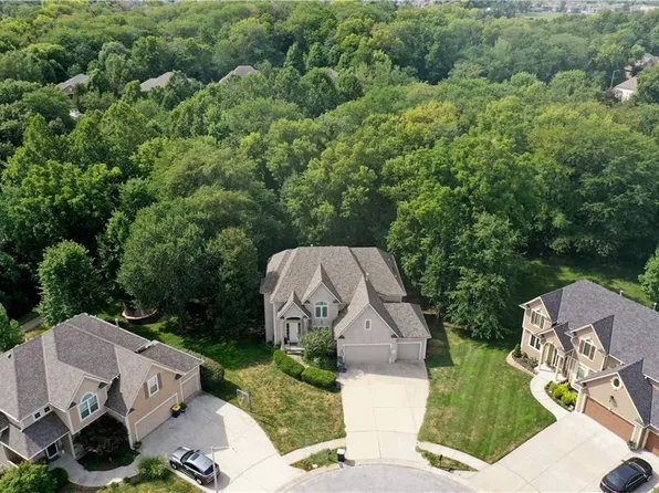 4021 NE 95th Ter, Kansas City, MO 64156