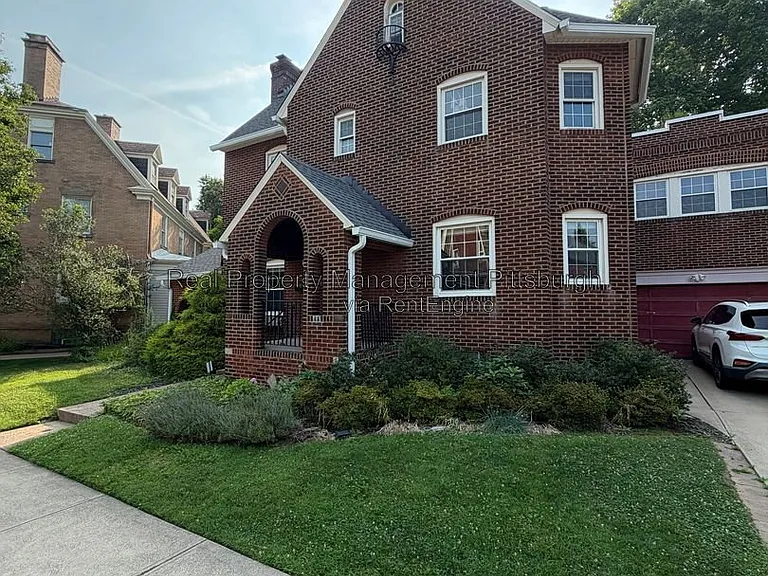 113 Bayard Pl — Photo 21