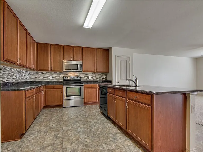 1432 Ocotillo Ln — Photo 5