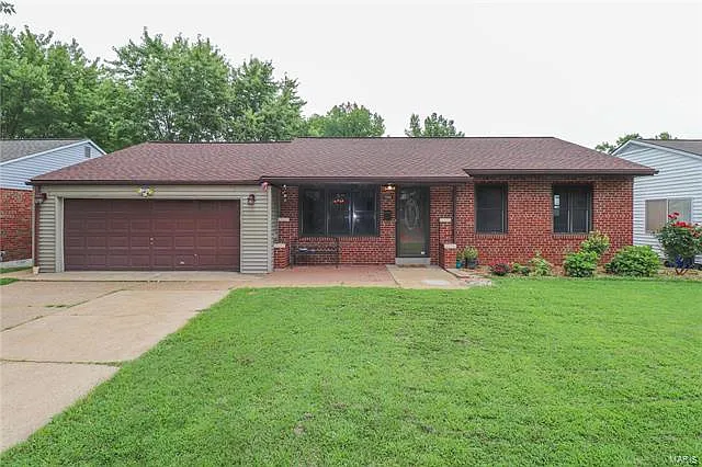 7366 Sharp Ave photo 1