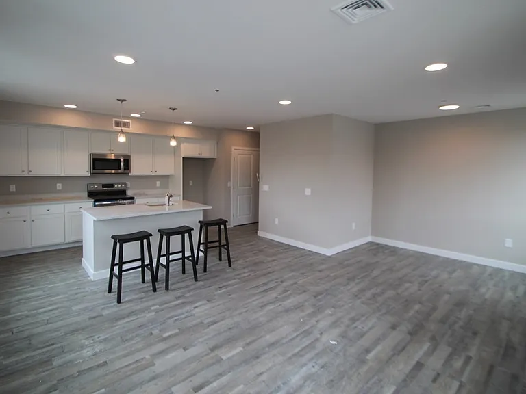 629 Washington St #202 — Photo 2