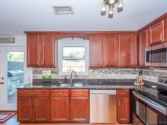 5th image of 9626 Greenmeadow Cir