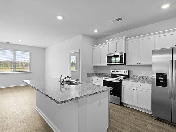 3rd image of 110 Cantley Way