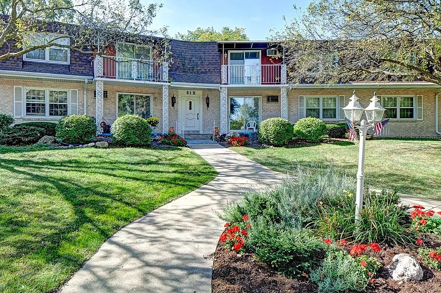 6 Whitcomb Cir #9