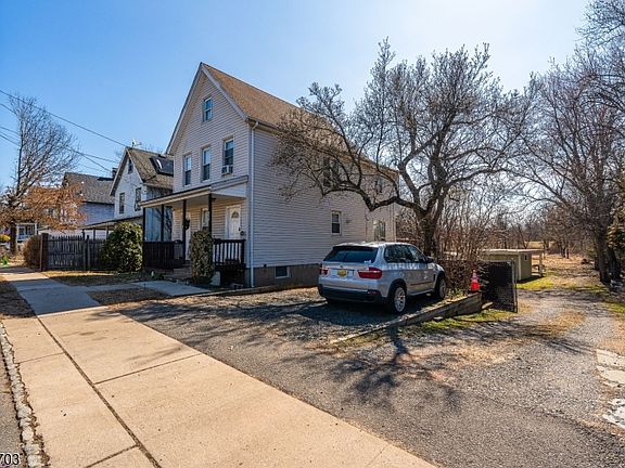 3rd image of 272 W. Main Street