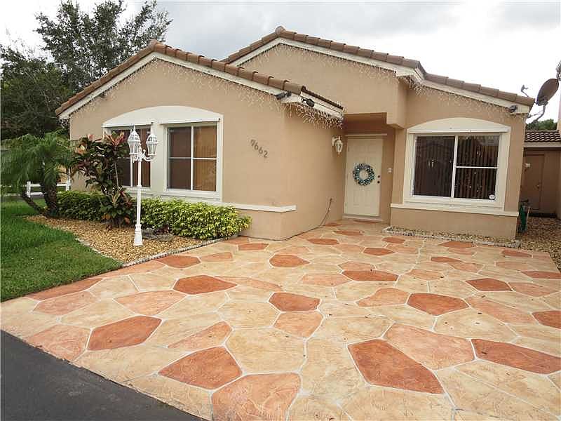 2nd image of 9662 SW 164th Ct