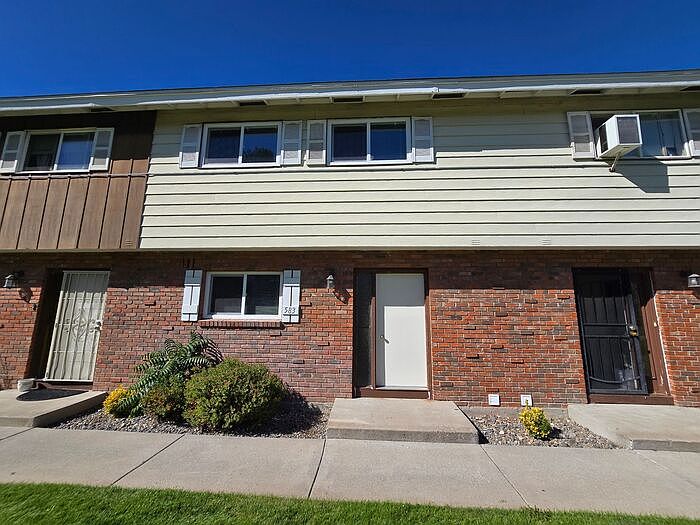1st image of 583 Smithridge Park