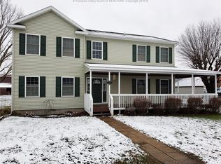 112 Foster St, Mason, WV 25260