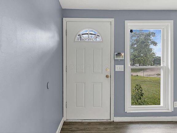 4th image of 4106-4108 Larry Pl